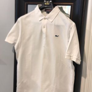 Vineyard Vines men’s polo. Size: Medium.
